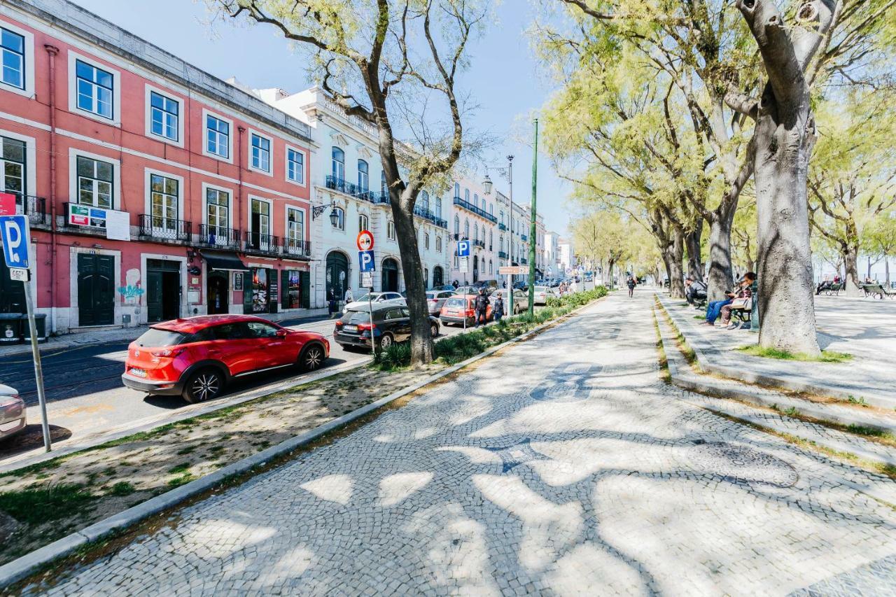 Rent4Rest Sao Bento Charming Apartment Lisbon Bagian luar foto