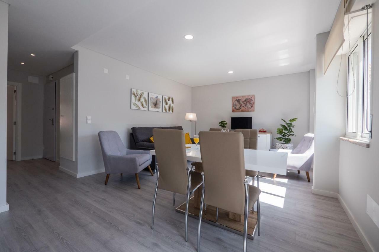 Rent4Rest Sao Bento Charming Apartment Lisbon Bagian luar foto